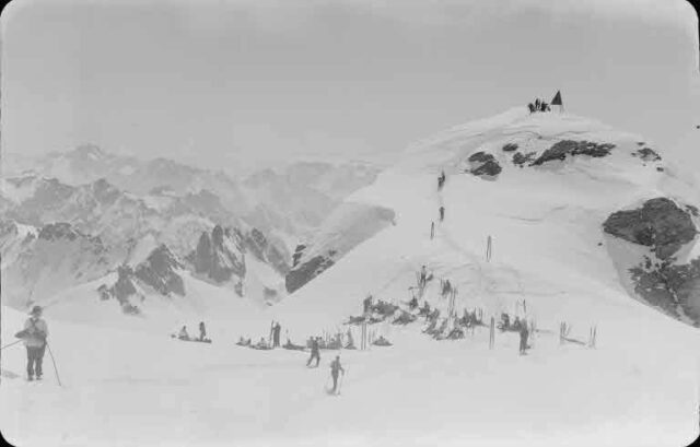 Pfingst-Skitour auf den Titlis (¿S.B.B.¿, = Skiclub Bern?)