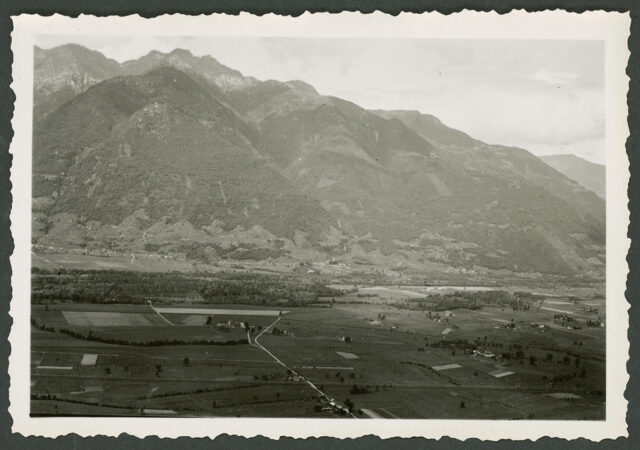 [Piano di Magadino: vista panoramica dal Monte Ceneri verso nord]