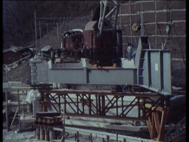 Bau Stahleisenbahnbrücke unterhalb Biberlikopf