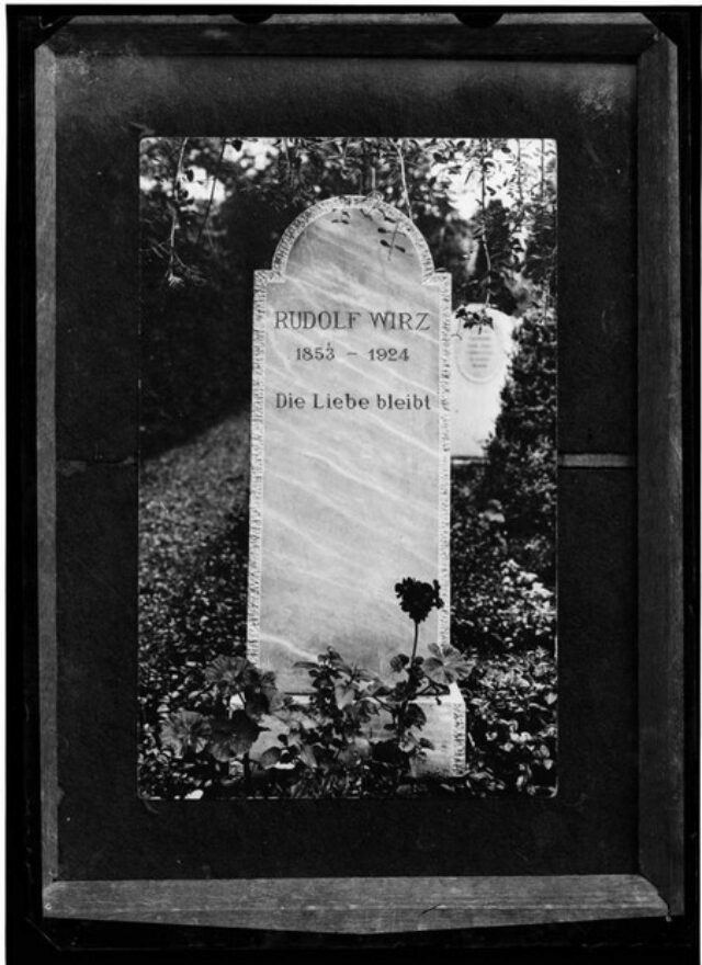 Monumento cimiteriale alla memoria di Rudolf Wirz