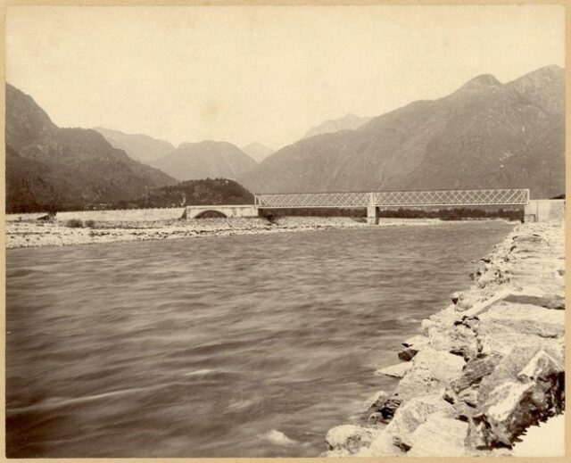 Ponte sul fiume Maggia tra Solduno e Losone
