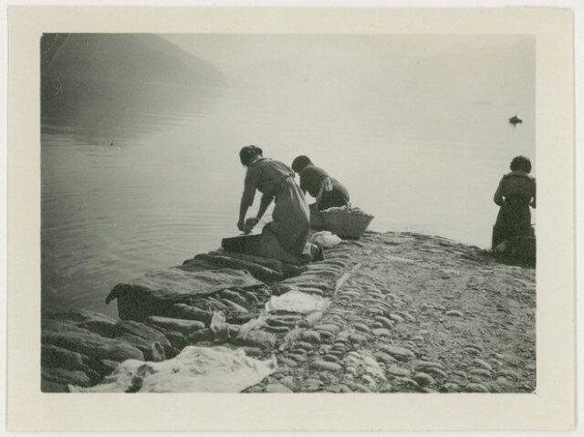 Donne che lavano sulle rive del Verbano