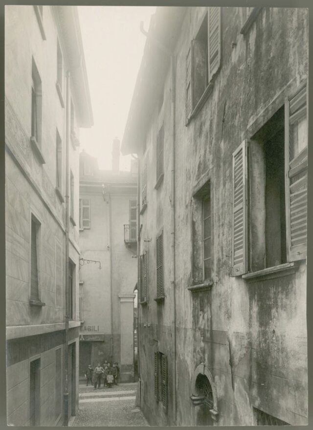 "Casa Gabuzzi (Demolizione) Contrada Ticinese Bellinzona"