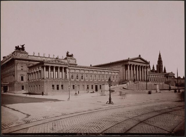 Veduta con il Parlamento di Vienna