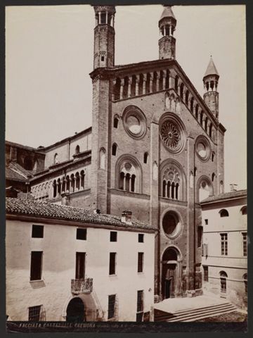 Veduta del transetto meridionale del Duomo di Cremona