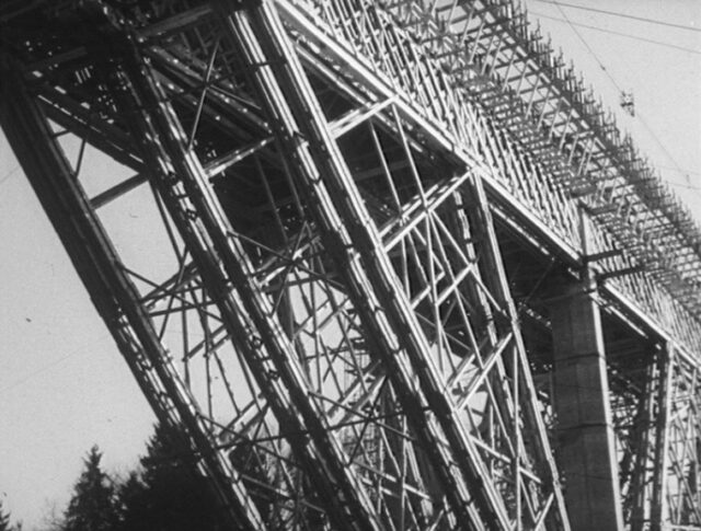 Un ponte per la futura autostrada (0765-1)