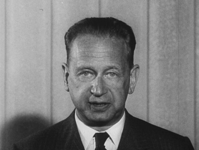 Dag Hammarskjöld a Ginevra (0820-1)