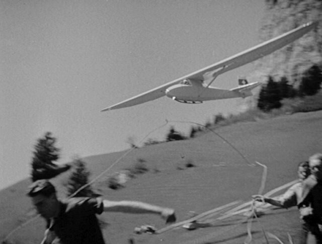Flims : Le premier camp alpin de recherches pour le vol à voile (0047-1)