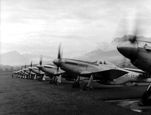 Les « Mustangs » (0352-5)