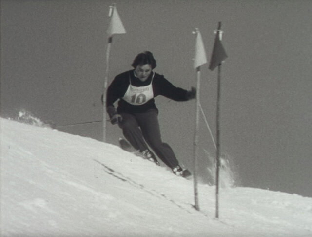 Ski (0704-2)
