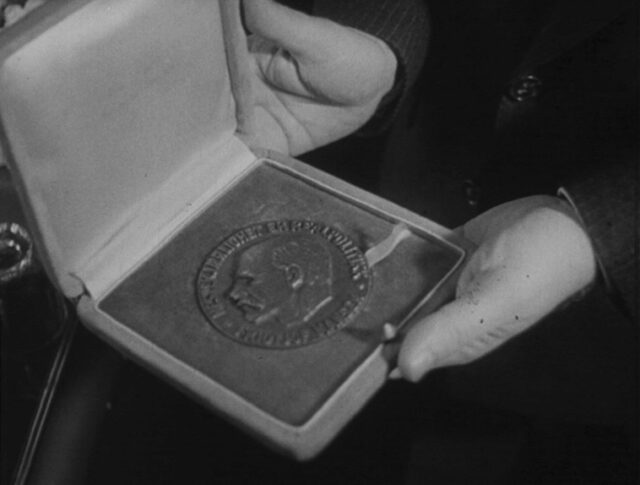 Remise de la médaille Nansen (0786-1)