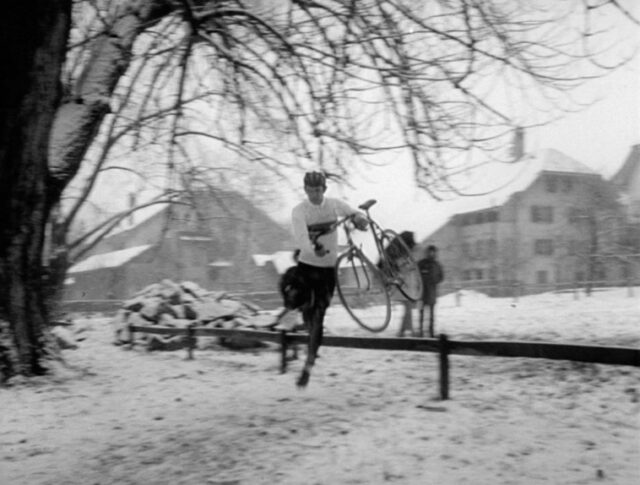 Le cyclocross dans la neige (1343-4)