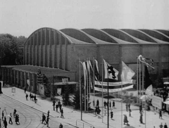 Die Schweizer Mustermesse in Basel (0138-1)