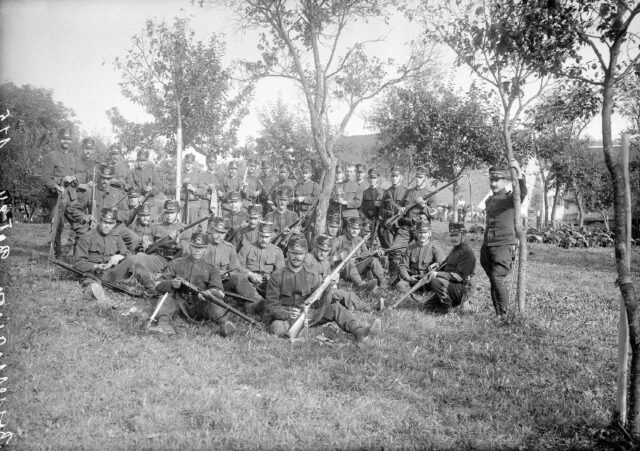 Gruppenbild eines Zugs Infanterie