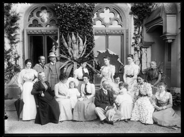 Oberhofen -- Pourtalès de (Familie) -- Familie