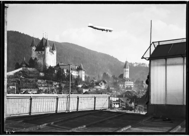 Thun -- Zeppelin; Luftfahrt; Transport, Verkehr