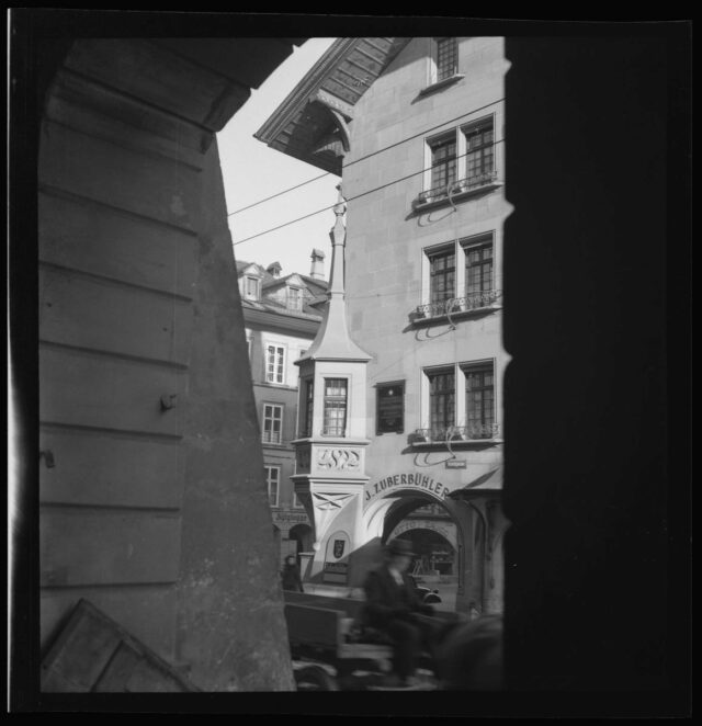 Bern: Erker Hotelgasse 1 / Kramgasse 87