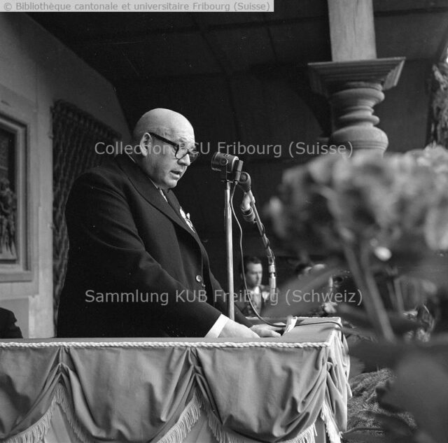 Fribourg, Bourg, Hôtel-de-Ville: Festivités du 800e, discours de Jean Bourgknecht