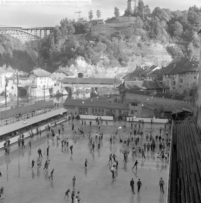 Fribourg, Auge, Patinoire des Augustins: vue d'ensemble