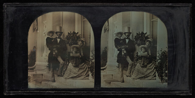 Henri et Jeanne Bouthillier de Beaumont avec leurs enfants à Beaulieu