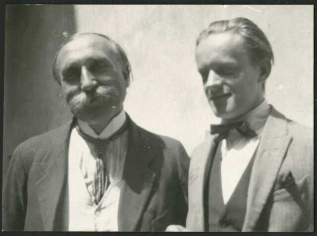 William Ritter souriant aux côtés de Josef Tcherv