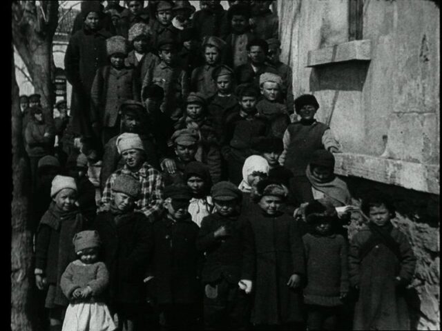 Les réfugiés russes de Constantinople [La guerre gréco-turque : Constantinople (film 5)]