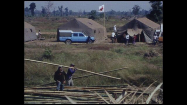 Les oubliés de la frontière : aspects de l&apos;action du CICR sur la frontière thai-cambodgienne en 1984 = The border people : aspects of ICRC action on the Thai-Cambodian border in 1984