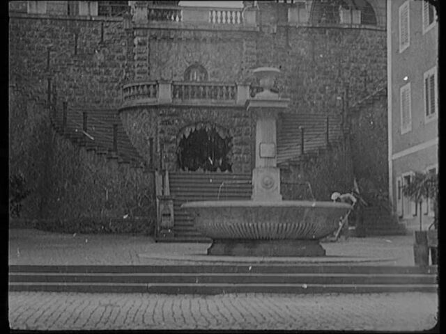 [Ansichten von Rapperswil um 1925] Schlossaufgang