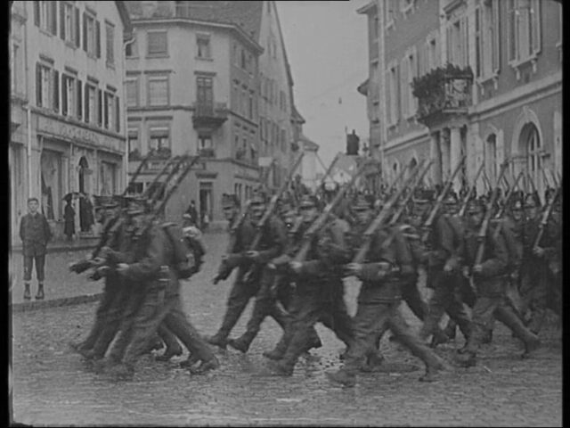 [Einzug des Füsilierbataillons 73 Frauenfeld 1922]Einzug des 73. Jnfanterieregiments in Frauenfeld.