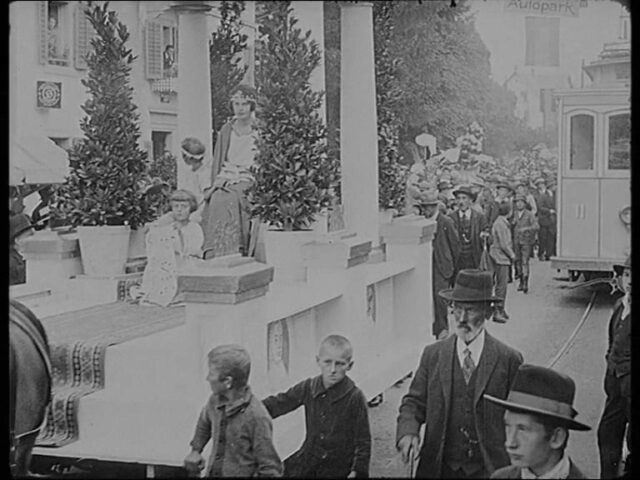 Festumzug anlässlich des Bezirksgesangfest in Wetzikon 1925.
