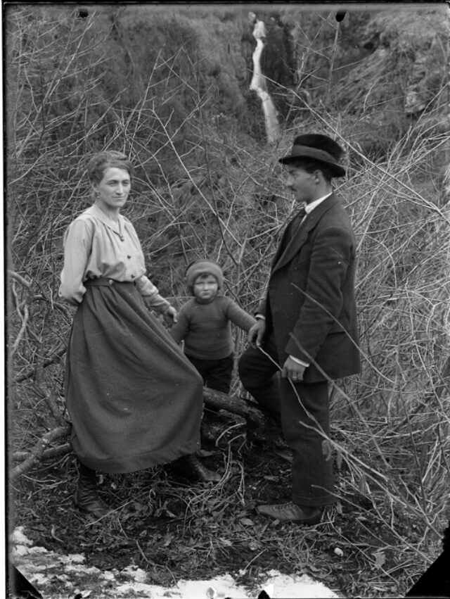 Brigida Donetta-Mangold con il marito e il figlio Giacomo nella natura
