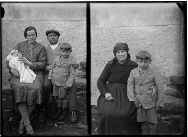 Doppio ritratto della famiglia Frusetta; a sinistra: Carolina e Jean con i figli Marina e Melchiorre; a destra Melchiorre con la nonna Teresa
