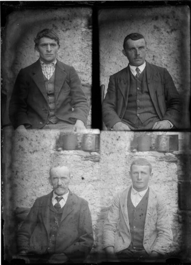 Quattro ritratti di quattro uomini diversi seduti davanti a un muro; in basso a sinistra Teodoro Guidicelli