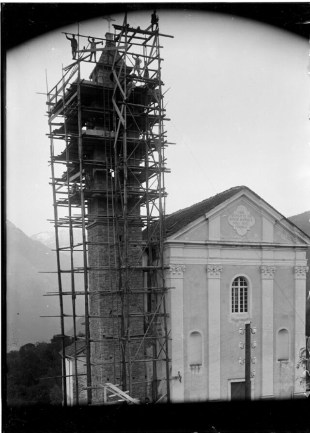 Fine dei lavori di costruzione del campanile di Leontica