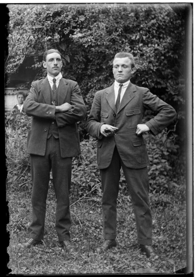 Ritratti di due uomini all'aperto (a sinistra Vittorio Conceprio)