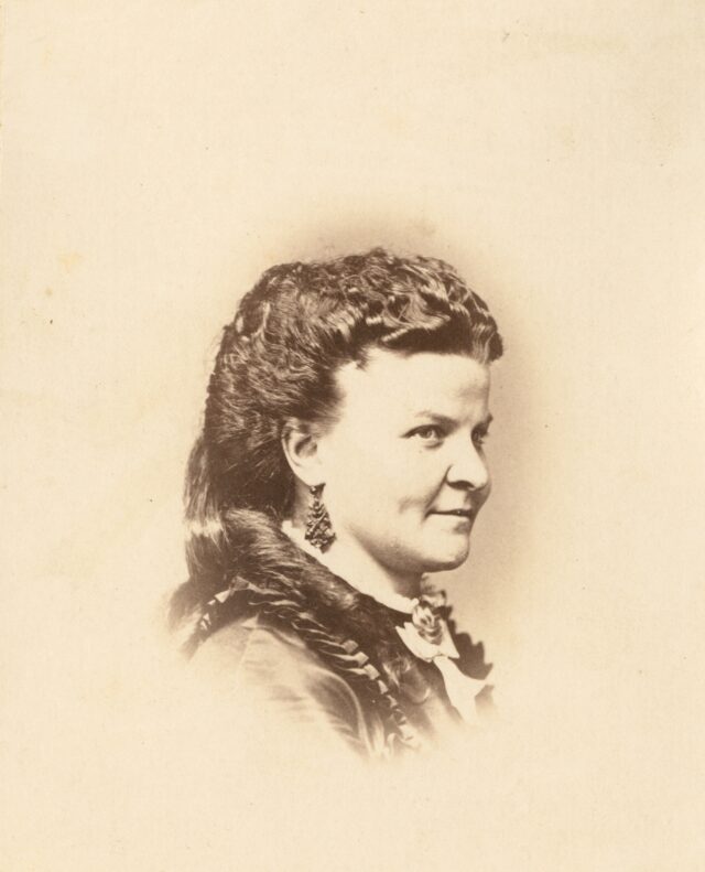Dreiviertelporträt einer Frau, 1860er Jahre
