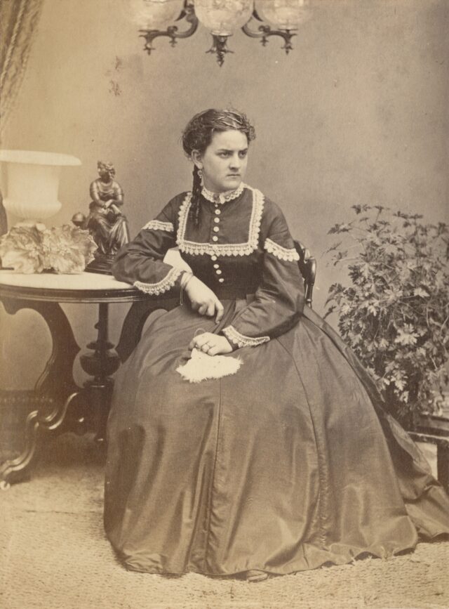 Porträt einer sitzenden Frau, 1860er Jahre