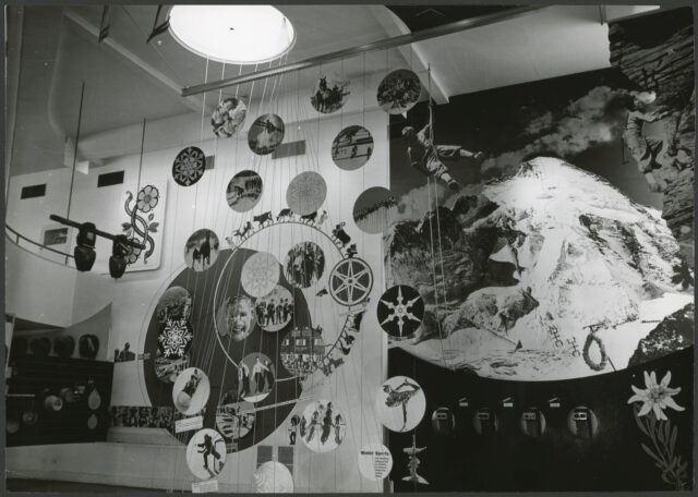Innenansicht des Schweizer Pavillons an der New Yorker Weltausstellung, 1939