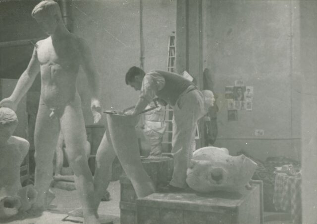 Otto Müller im Atelier in Zollikon, um 1932