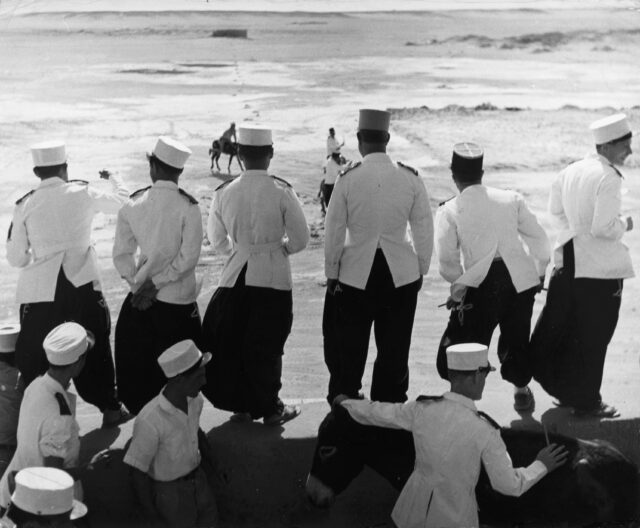 Französische Fremdenlegionäre von Fort Lederc während des Fête de Camerone, Libyen, 1952
