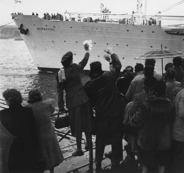 Rückkehr aus Indochina, Marseille, 1954