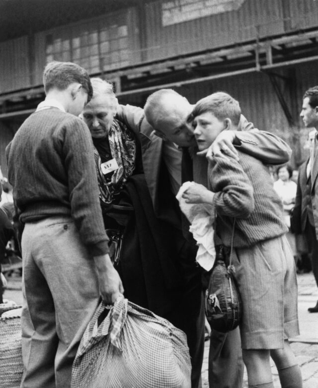 Italienische Auswanderer nach Südamerika, 1954