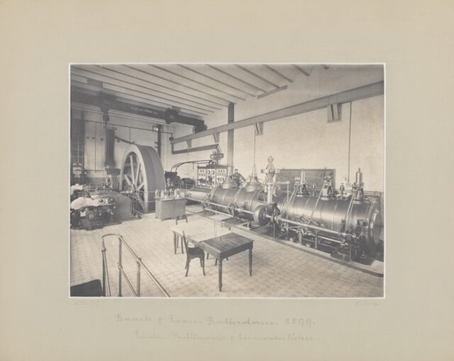 Tandem-Ventilmaschine und Eismaschine in der Firma Baartz & Zoon, Rotterdam, 1899