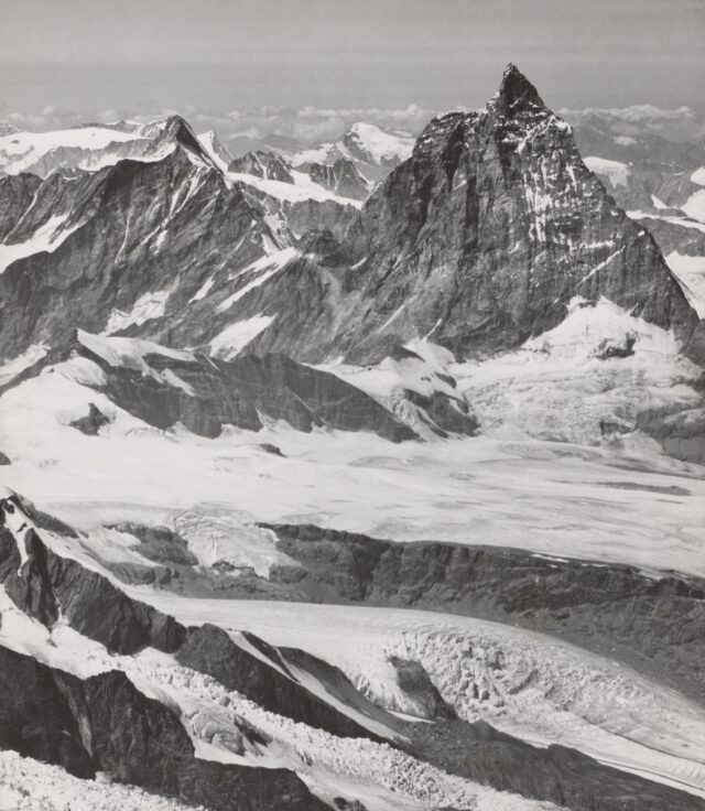 Dent d'Hérens, Matterhorn, um 1940