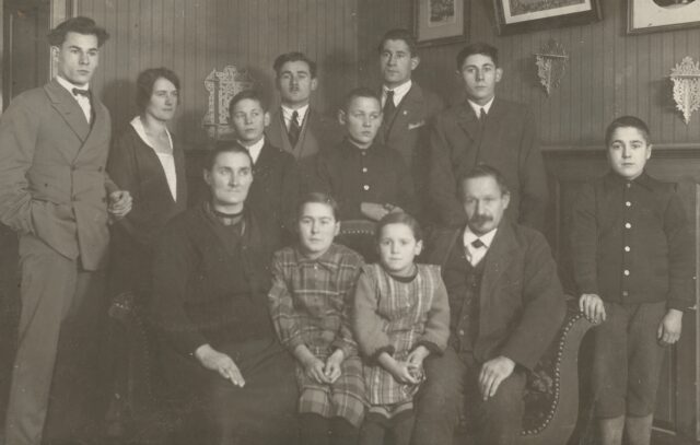 Ernst A. Heiniger mit Familie, Urdorf, um 1925