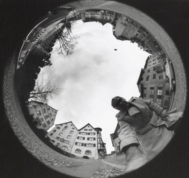 Testaufnahme mit Fischaugenobjektiv, (Selbstporträt Ernst A. Heiniger), Schweiz, 1965-1976