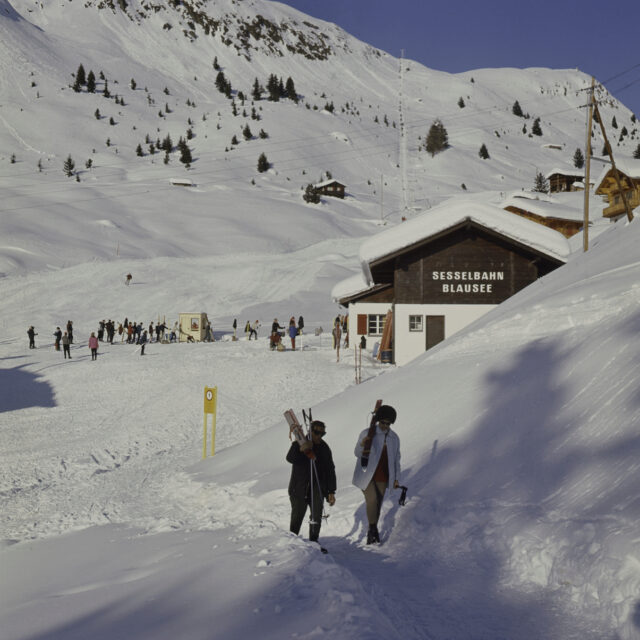 Riederalp, Skifahrer und Skifahrerinnen und Sesselbahn Blausee