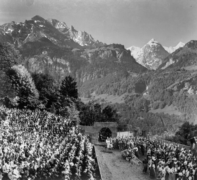 Freilichtspiele 600-Jahr-Feier Oberhasli-Bern 1934 bei der Ruine Resti
