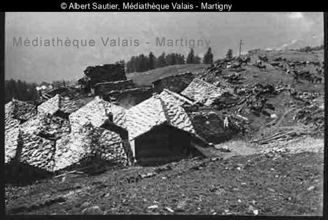 Chalets, alpage de Tsaté Evolène