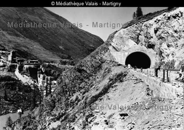 [Route d'accès au chantier du tunnel du Grand-Saint-Bernard, côté suisse]